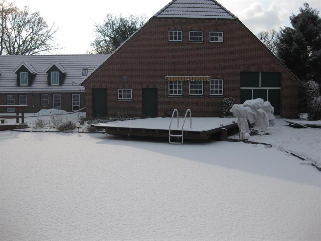 Ferienwohnung Urlaubsdomizil im Grünen Westerstede Exterior foto